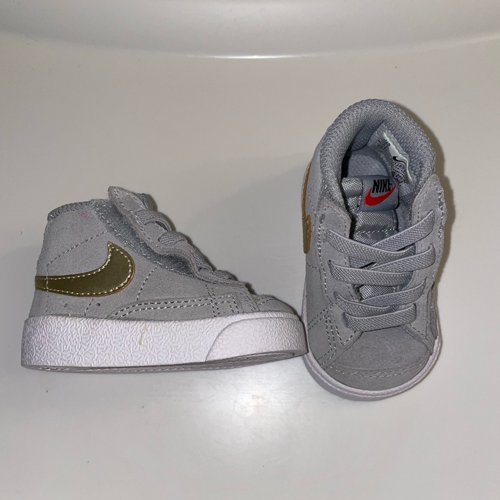 Nike Baby Walker Shoes in Gray and Gold
